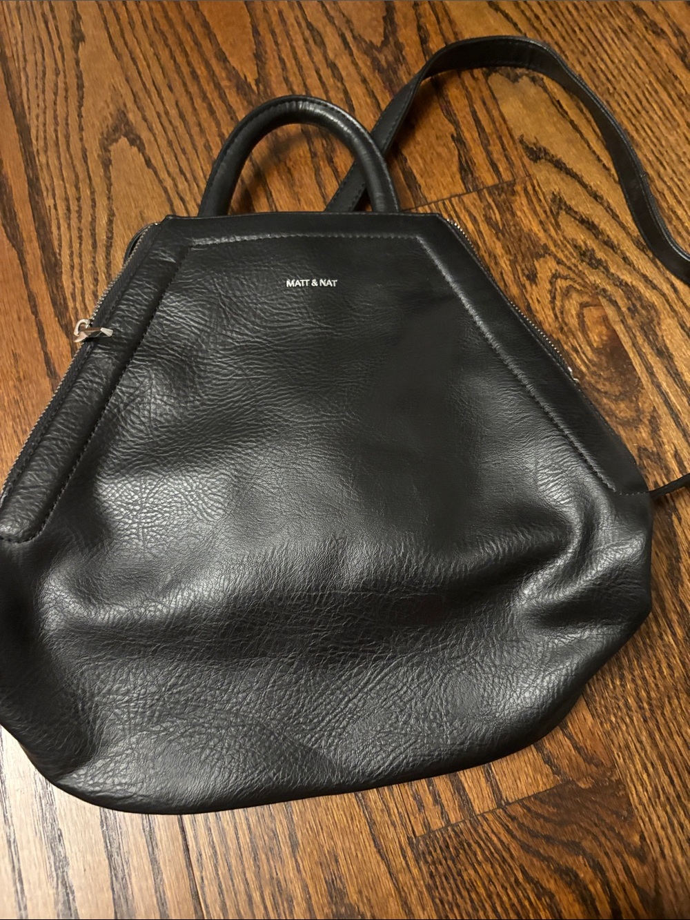 Matt & Nat Black Hexagon backpack Bag